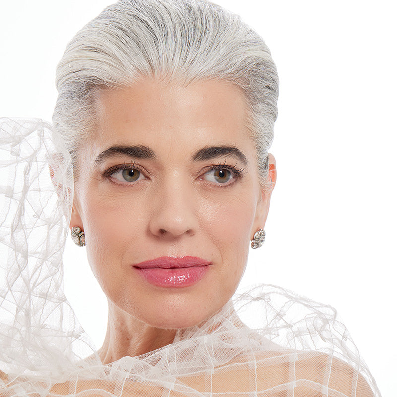 How To Achieve The No-Makeup Makeup Look