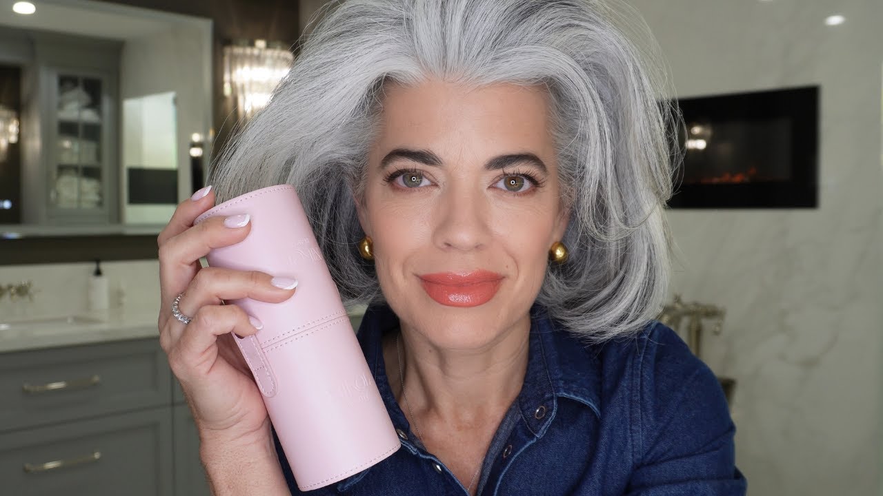 Mature Women Get Flawless Skin with This One Product | Nikol Johnson